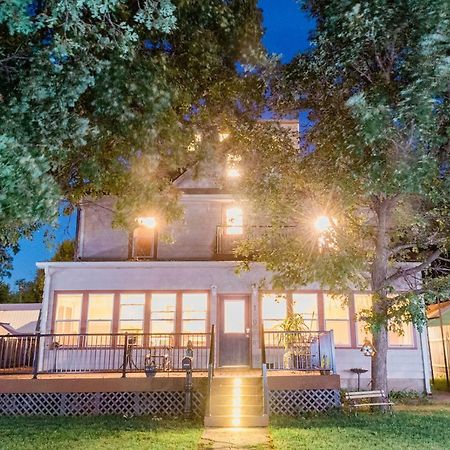 Bed and Breakfast The Wolf Manor Ellinwood Esterno foto