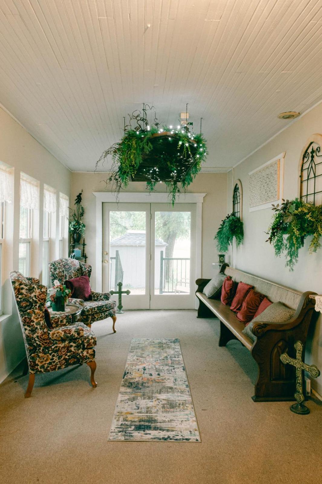 Bed and Breakfast The Wolf Manor Ellinwood Esterno foto
