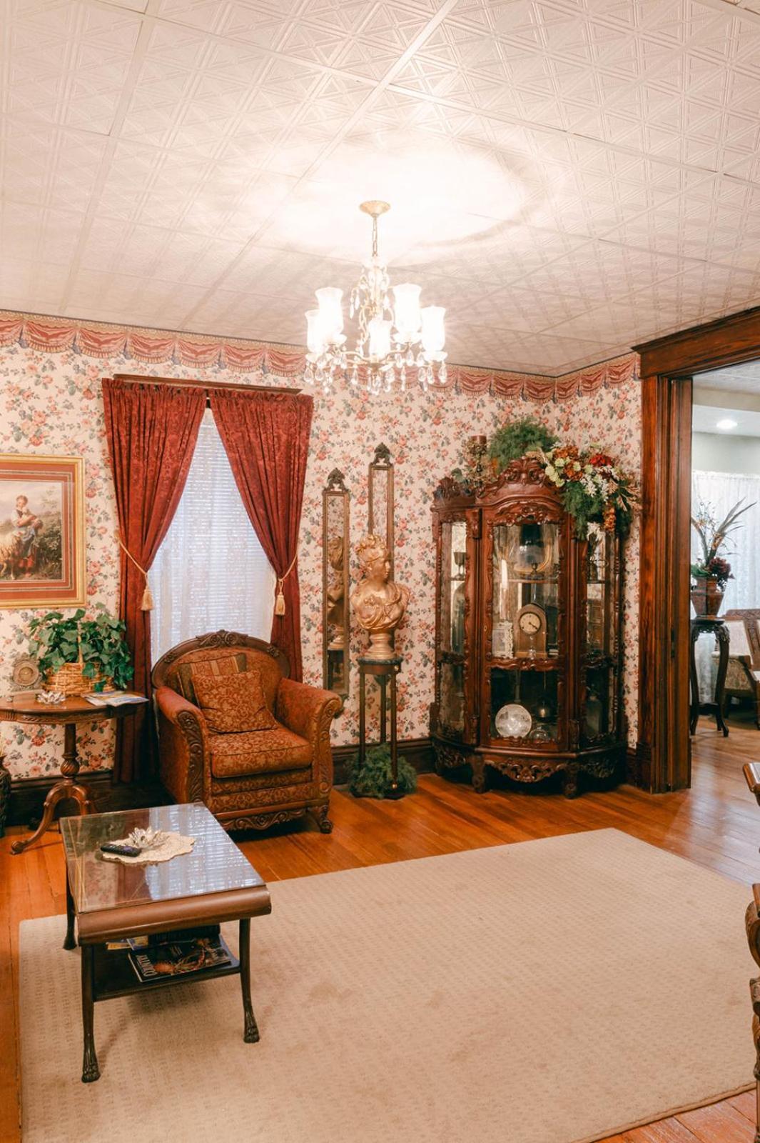 Bed and Breakfast The Wolf Manor Ellinwood Esterno foto
